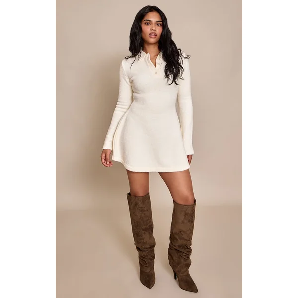Crème Robe Mini Tricotée À Manches Longues Et Jupe Évasée Petite Taille