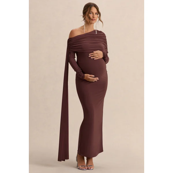 Cyra | Robe Longue de Maternité à Encolure Asymétrique Marron avec Détail de Ceinture