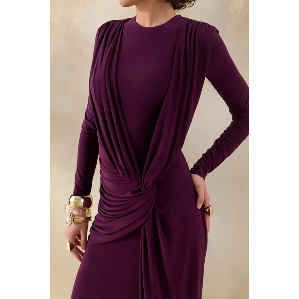 Desirelle | Robe longue prune à encolure ronde avec détails froncés