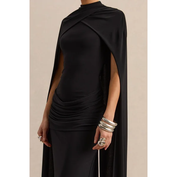 Dianelle | Robe longue noire à encolure haute avec manches cape