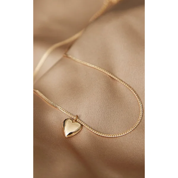 Doré Collier Chaîne Synthétique Avec Médaillon Cœur