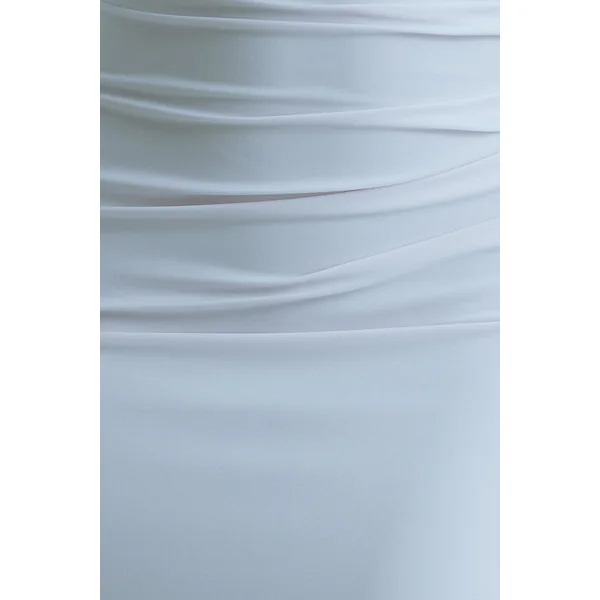 Dressing Up | Robe longue bleu poudré à une épaule avec détail dos nu