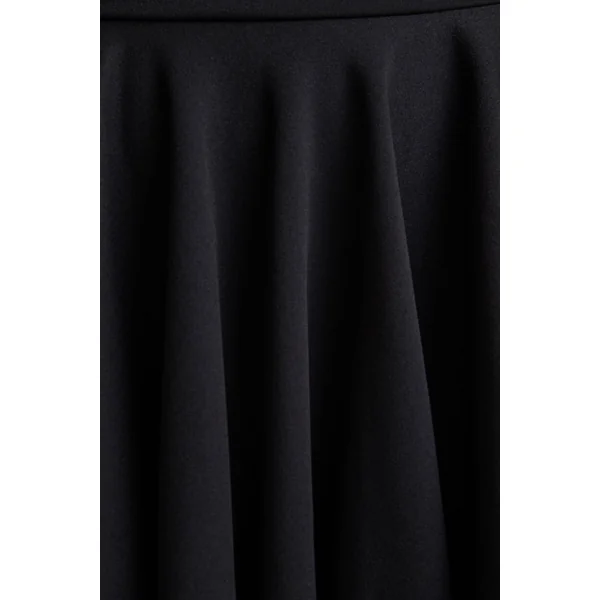 Elowen | Mini-robe noire à encolure carrée avec manches en dentelle
