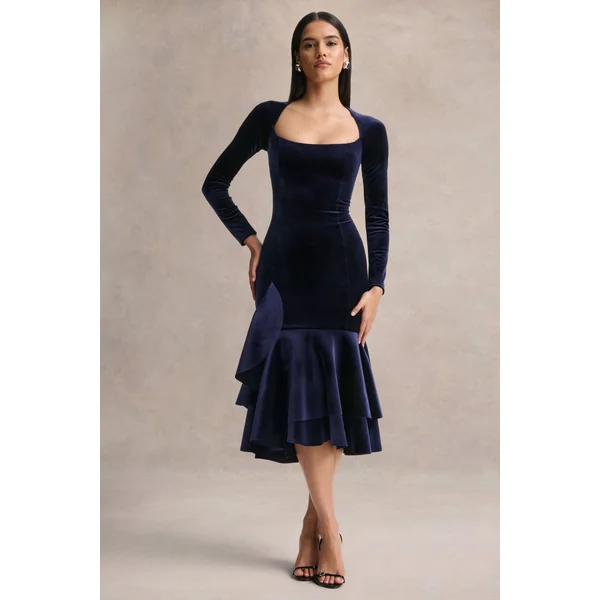 Emberlyn | Robe mi-longue sirène en velours bleu marine à encolure dégagée