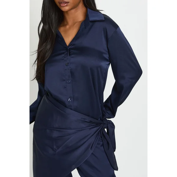 Ensemble Coordonné Chemise Et Pantalon En Satin Avec Taille Nouée