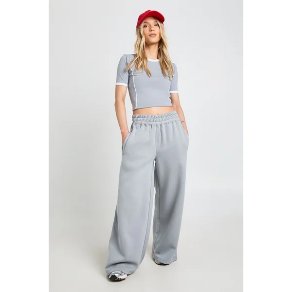 Ensemble Petite T-shirt À Détails Passepoilés Et Jogging Jambe Droite