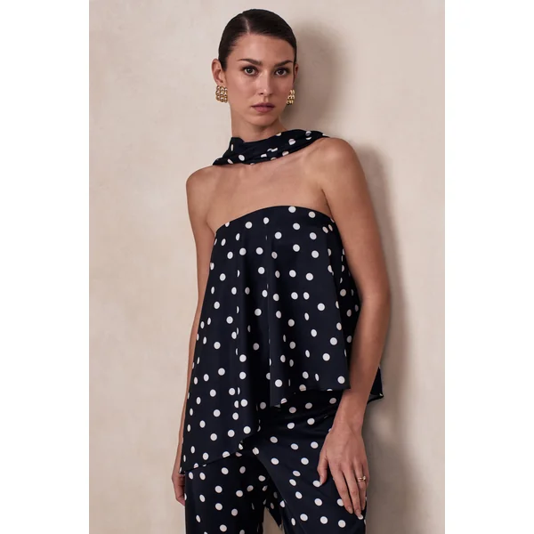 Evandra | Haut bandeau en satin à pois noirs et blancs avec écharpe