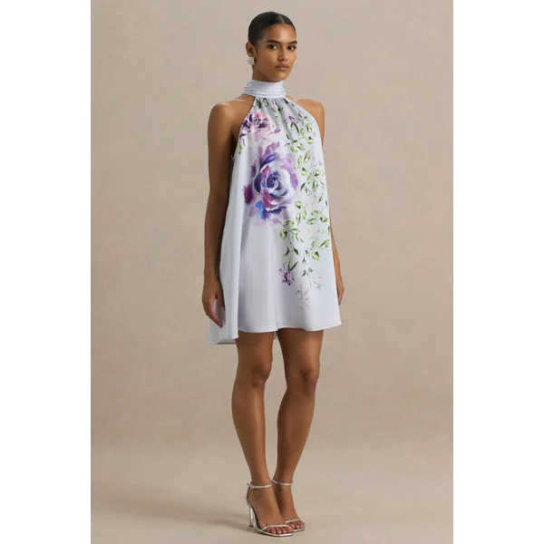 Evita | Mini-robe évasée à col montant en satin bleu poudre à imprimé de roses ornée d’un nœud