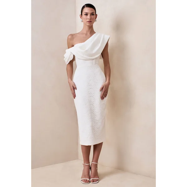 Farvera | Robe mi-longue blanche en dentelle à encolure asymétrique drapée