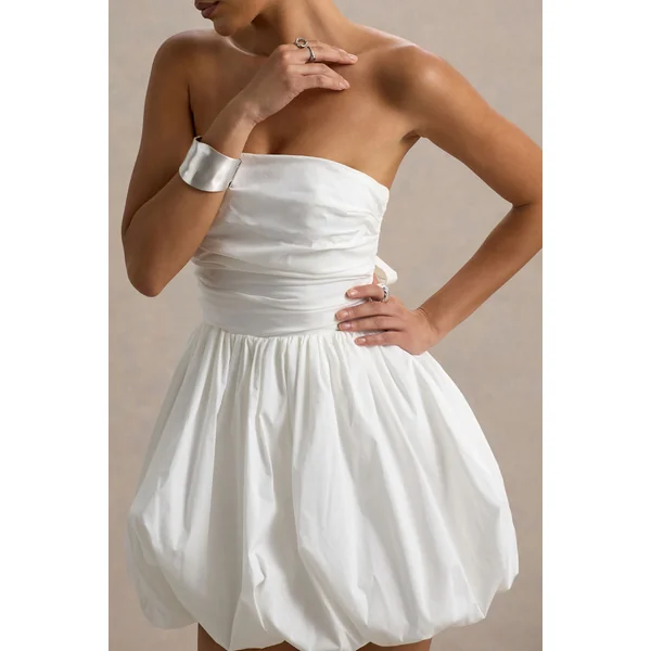 Faye | Mini-robe blanche bandeau à jupe boule avec détails froncés