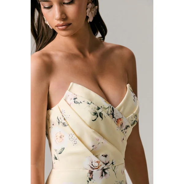 Fierce | Robe longue asymétrique froncée à imprimé citron