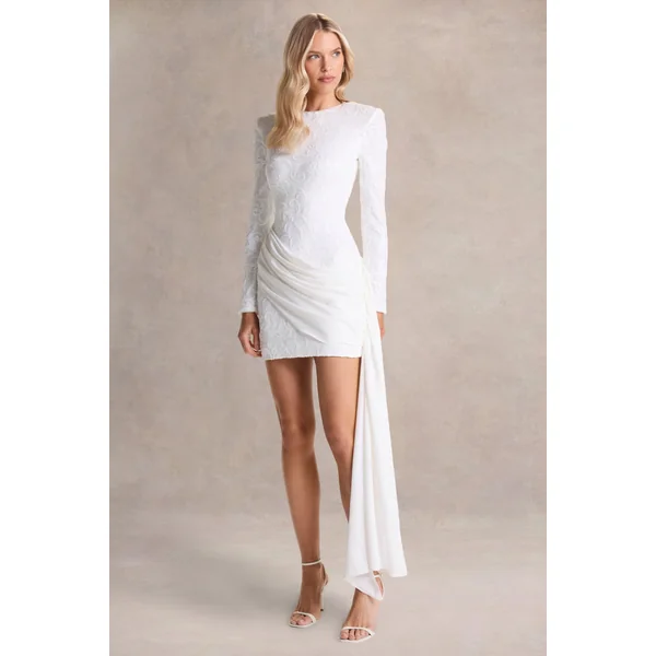 Florecita | Mini-robe blanche en dentelle ornée avec détail ceinturé