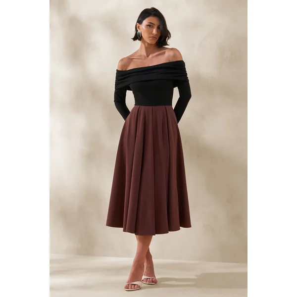 Frederica | Robe mi-longue noire et marron à encolure bardot