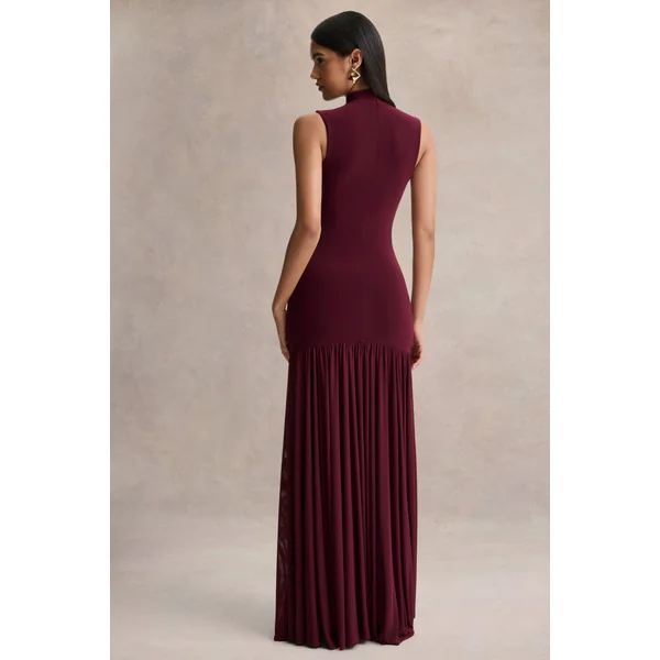Gigi | Robe longue bordeaux à col montant avec taille basse et jupe transparente