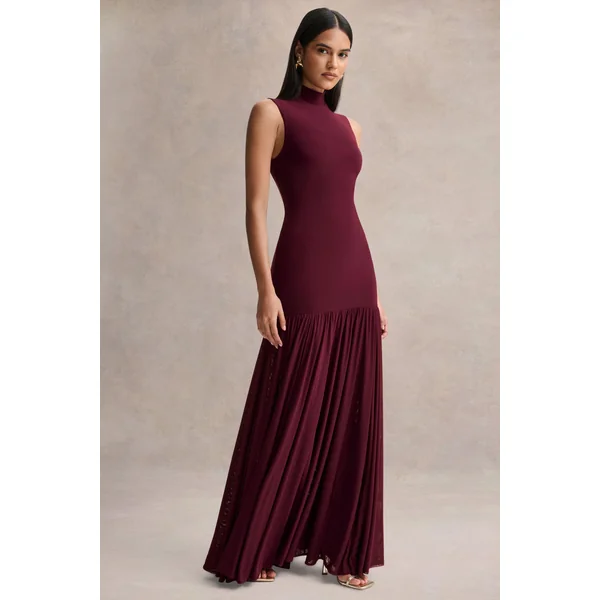 Gigi | Robe longue bordeaux à col montant avec taille basse et jupe transparente