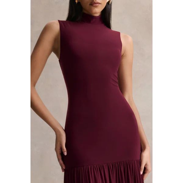 Gigi | Robe longue bordeaux à col montant avec taille basse et jupe transparente