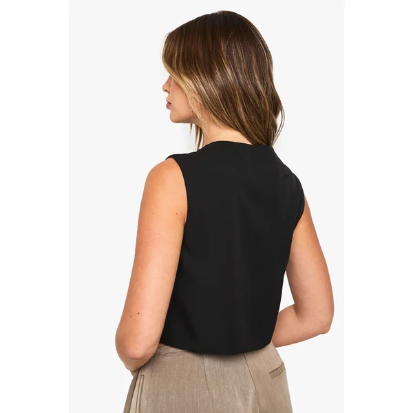 Gilet à encolure haute et silhouette carrée