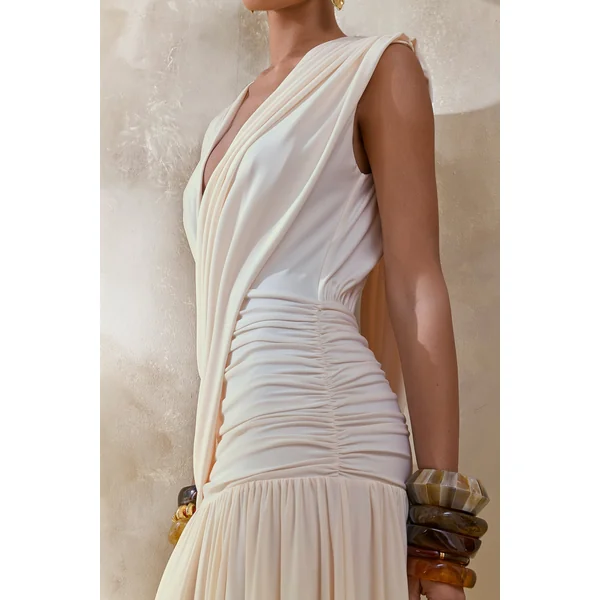 Glorina | Robe Longue Crème Décolleté-Plongeant Avec Détail-Drapé