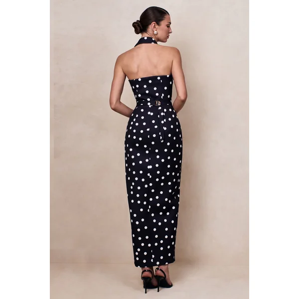 Hana | Robe longue tailleur à pois noir et blanc avec décolleté plongeant