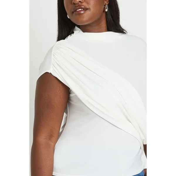 Haut Grande Taille À Manches Courtes Avec Détail Drapé Effet Slinky