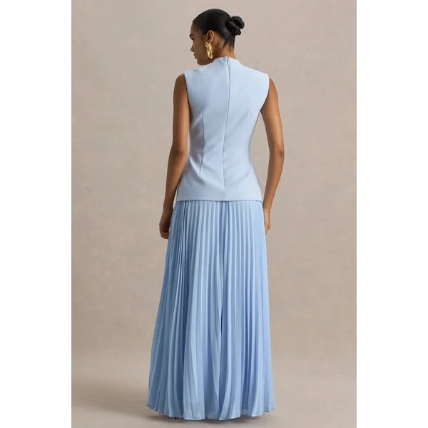 Heavenly | Robe longue bleu poudre à col montant et détails plissés
