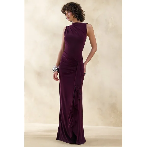Helessia | Robe longue prune foncé à encolure asymétrique avec détails froncés et écharpe
