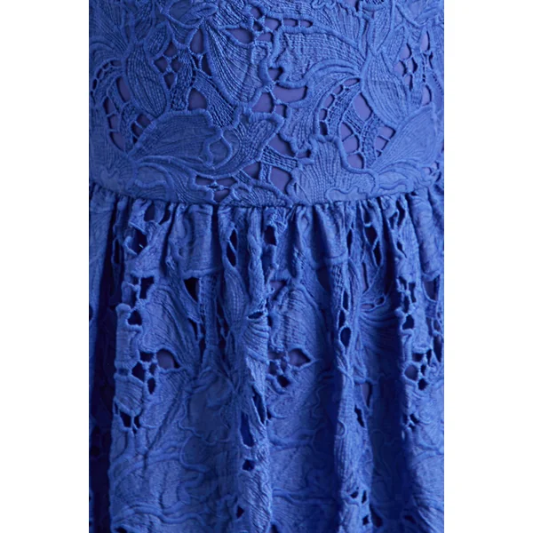 Indiana | Robe longue bleu foncé en broderie anglaise à encolure dos-nu