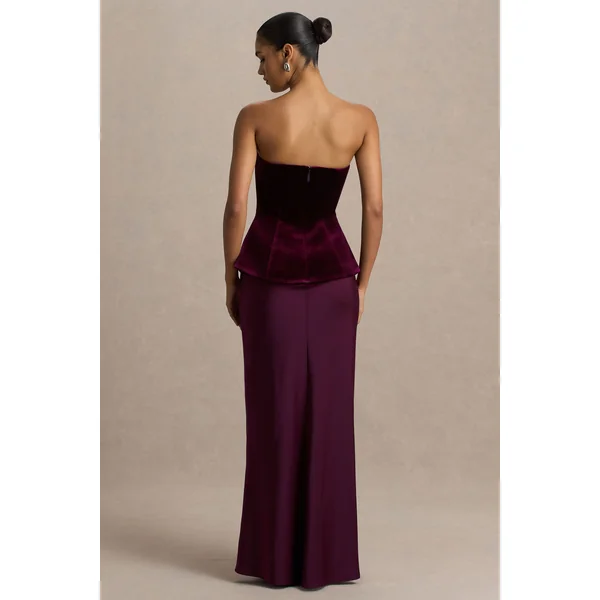 Indulgent | Robe longue bordeaux en velours et satin à décolleté bandeau et corsage corset