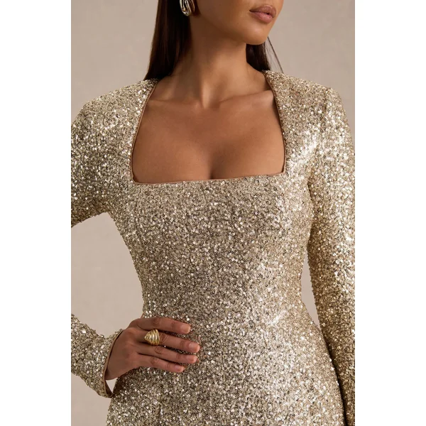 Invite | Mini-robe en sequins dorés à décolleté carré