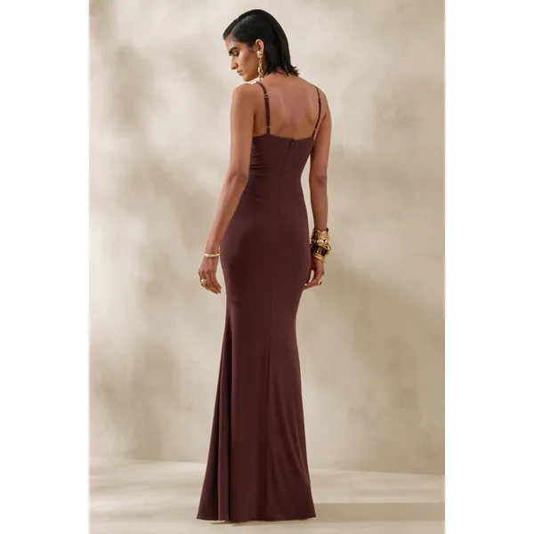 Iridessa | Robe longue brune à décolleté plongeant