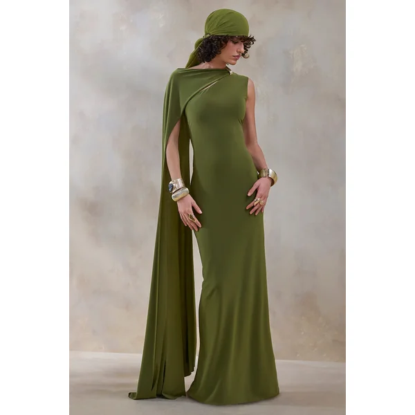 Isdelia | Robe longue verte à encolure asymétrique avec manche cape