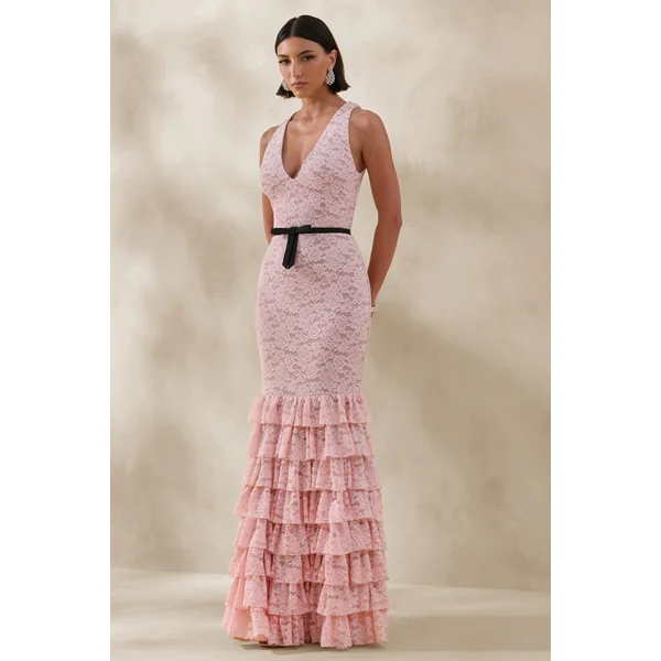 Isoria | Robe longue en dentelle rose et noire à encolure licou avec ceinture à nouer