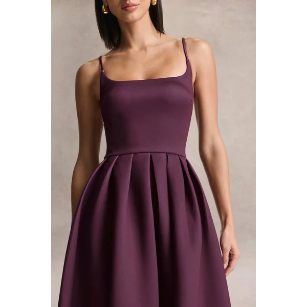 Jamila | Robe mi-longue prune à encolure arrondie