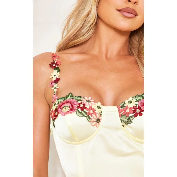 Jaune Citron Robe Droite À Bretelles En Satin Avec Détails Floraux Ornementaux