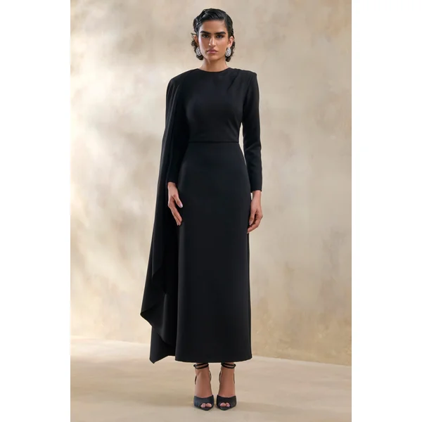 Jovea | Robe longue noire à encolure ronde avec manche cape