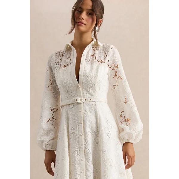 Jules | Robe mi-longue crème en broderie anglaise à encolure haute avec manches bouffantes