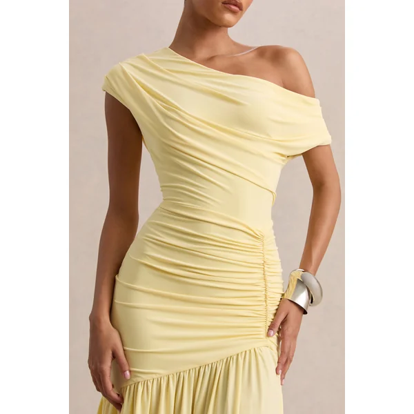 Kady | Robe longue citron à encolure asymétrique avec détails froncés