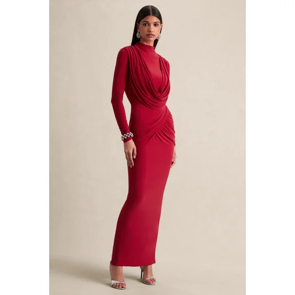 Karinthia | Robe longue rouge à encolure haute et détails drapés