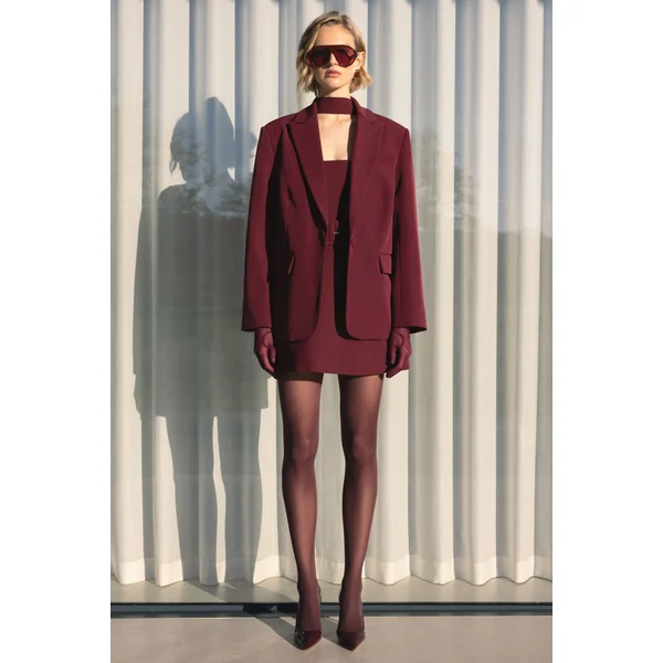 Katherine | Veste tailleur bordeaux à décolleté plongeant