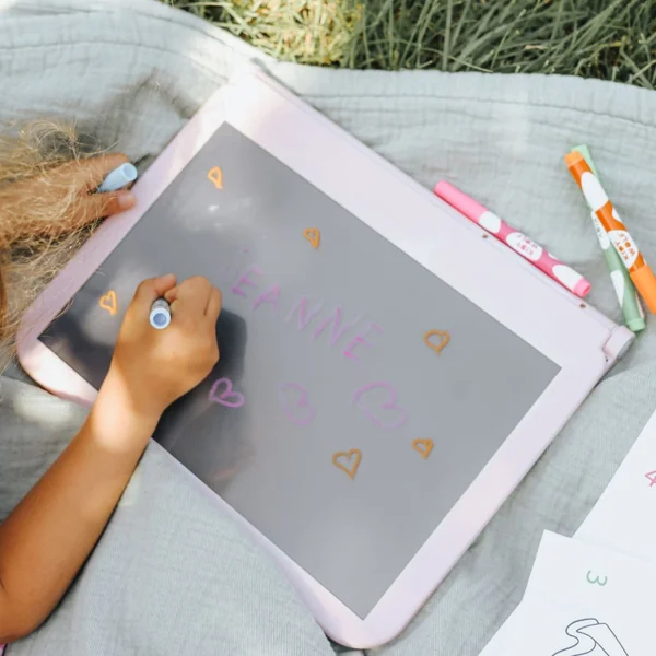 Kids light-up drawing tablet KIDYDRAW PRO