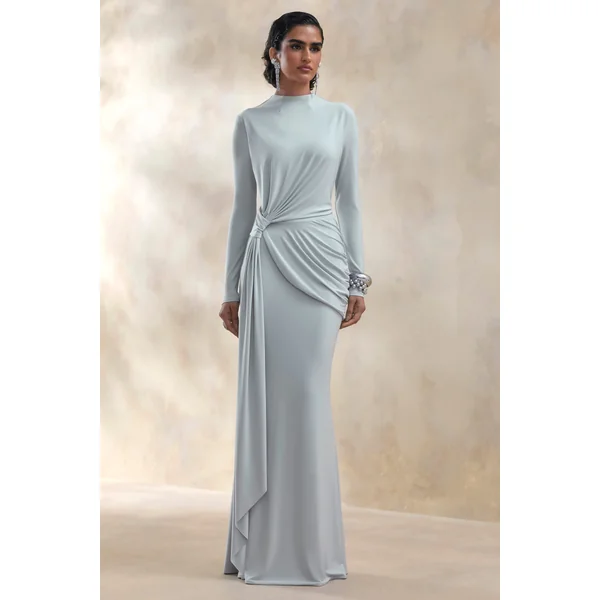 Kyrissa | Robe longue bleue à encolure montante et détails froncés