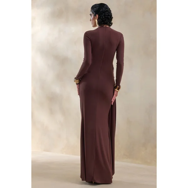 Kyrissa | Robe longue brune à encolure haute avec détails froncés
