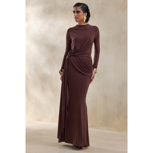 Kyrissa | Robe longue brune à encolure haute avec détails froncés