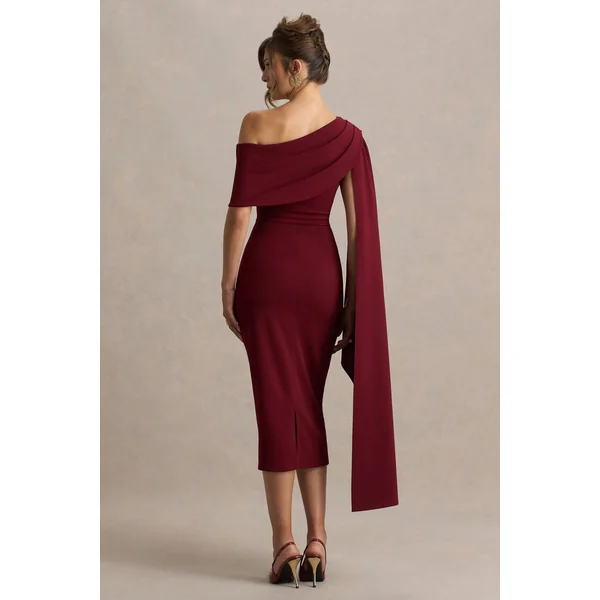 Leah | Robe mi-longue bordeaux à col asymétrique avec manche cape et drapé