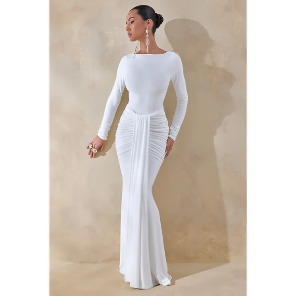 Liatris | Robe longue blanche à encolure large avec détails froncés
