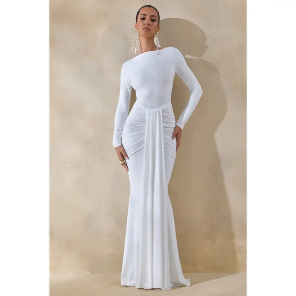 Liatris | Robe longue blanche à encolure large avec détails froncés