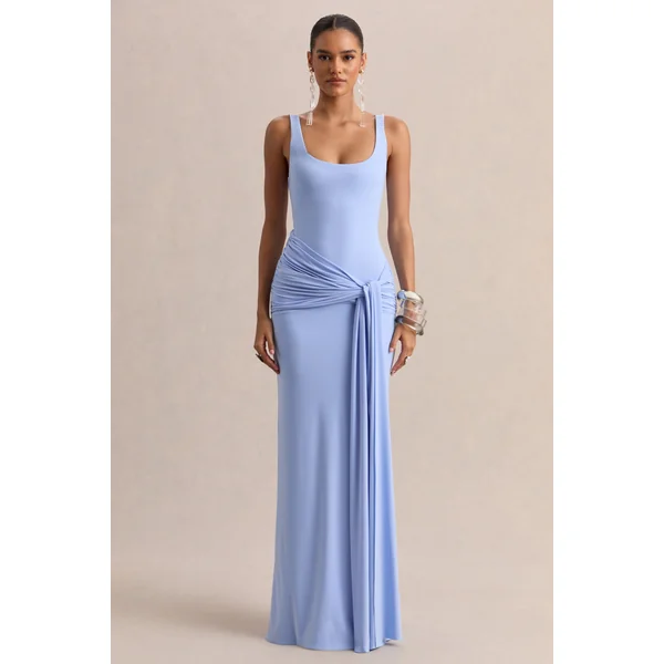 Lienna | Robe longue bleu poudre à décolleté arrondi avec détails froncés et ceinture