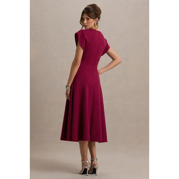 Linda | Robe Mi-Longue Cerise Foncée à Col Haut et Manches Courtes