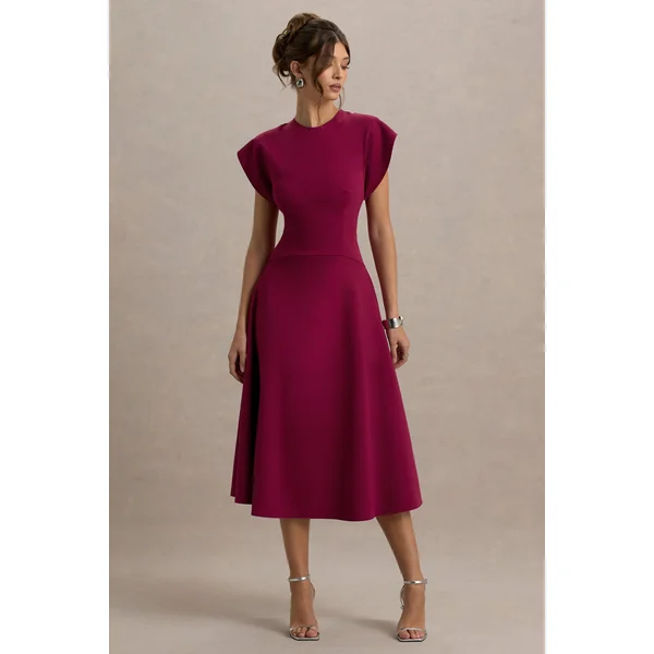 Linda | Robe Mi-Longue Cerise Foncée à Col Haut et Manches Courtes