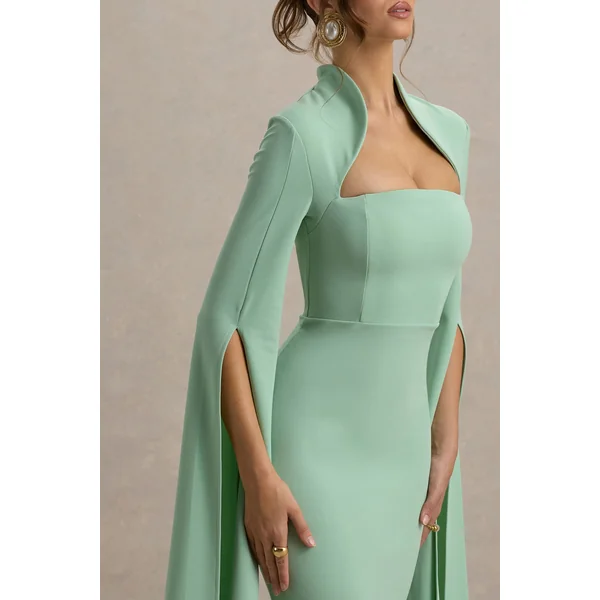 Linden | Robe Mi-Longue Moulante Vert Clair à Manche Cape